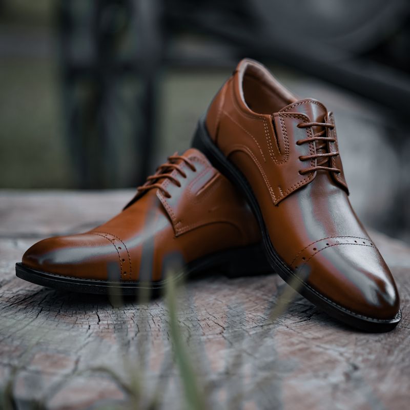 Chaussure Derby MORESQUE en cuir véritable